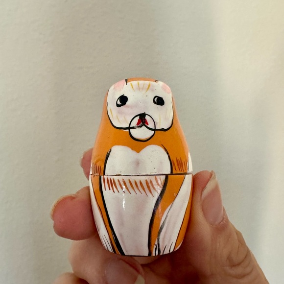 Animal Dog Russian Nesting Dolls Set
Matryoshka Babushka Dogs - Picture 11 of 12